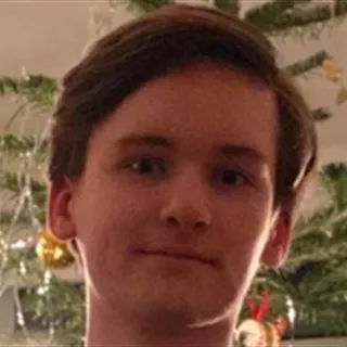 Jeg hedder Malte og er 18 år gammel. Jeg bor i Kolding med Mor og Far. Jeg er i denne sommer blev...