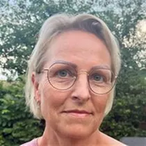 Marianne søger job som butiksmedarbejder
